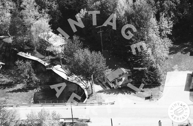 Curtis - Unkown Motel At Main And Strawe (newer photo)